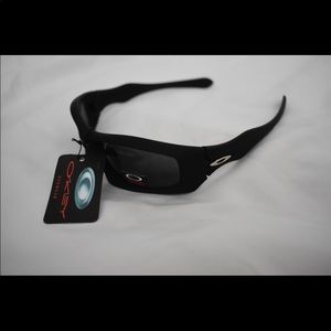 New sunglasses with tag, inspired.